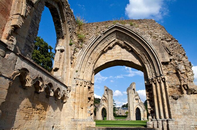 2 DAY TOUR | Jurassic Coast, Glastonbury, Stonehenge & Salisbury - Durlston Park and the first look at the Jurassic Coast