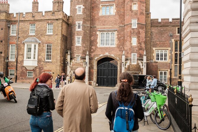 3-Hour Private Guided Walking Tour of London - St. James’s Park and the royal quarter