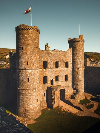 5-Day Discover Wales Small-Group Tour from London - Day three: Cardigan Bay and the road to Tenby
