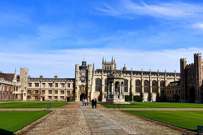 7 Day Winter Tour of England and Scotland starting from London - Edinburgh combines castle views with a short royal trail