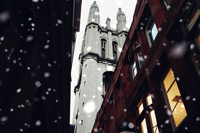 A Christmas Carol and Charles Dickens Old London Walking Tour - Scrooge’s counting house and the George and Vulture