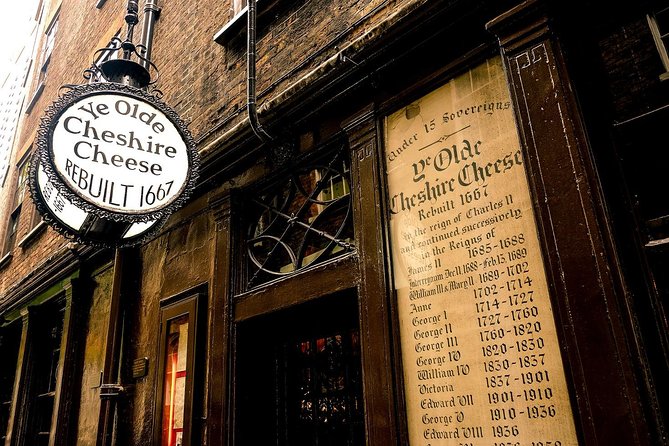 A Christmas Carol and Charles Dickens Old London Walking Tour - Leadenhall Market and the largest turkey