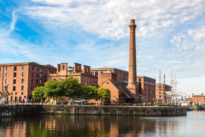 A Walk Through Time: History of Liverpool Walking Tour - Liverpool ONE and the modern city