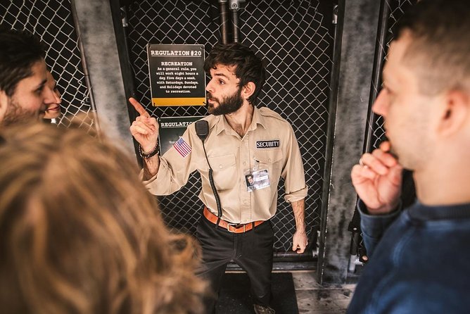 Alcotraz Prison Cocktail Experience in London - Smuggling the right bottle for your group