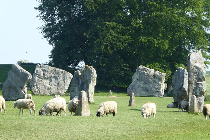 Ancient Britain Tour - Private Day Trip from Bath - Silbury Hill, seen from the road
