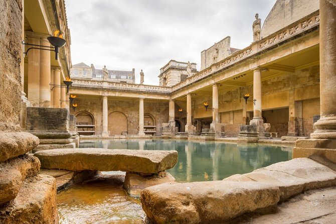 Bath and Cotswold Village Private Car Tour from London - Choosing between Lacock and Castle Combe