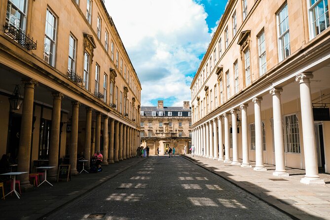 Bath Bridgerton walking tour of filming location with Mobile App - Abbey Churchyard and the Jane Austen Centre
