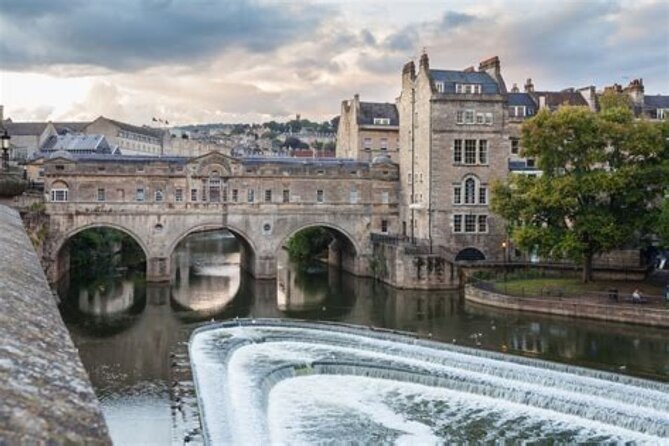 Bath: Local Pubs & Historic Sights Walking Tour (3h) - Starting beside Bath Abbey