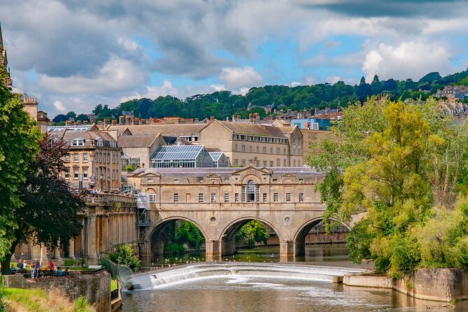 Best of Bath Walking Tours - Georgian Tour - The Circus and the logic of Georgian design