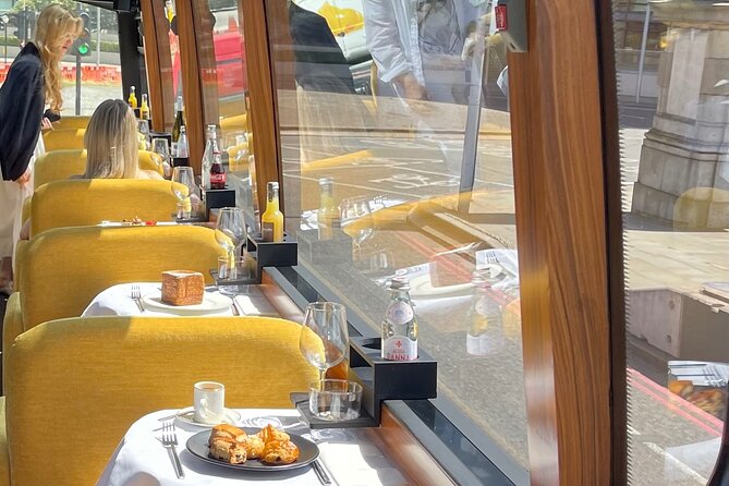 Best of London by LE GRAND - London's Luxury Bus Tour - Trafalgar Square, Soho, and the West End