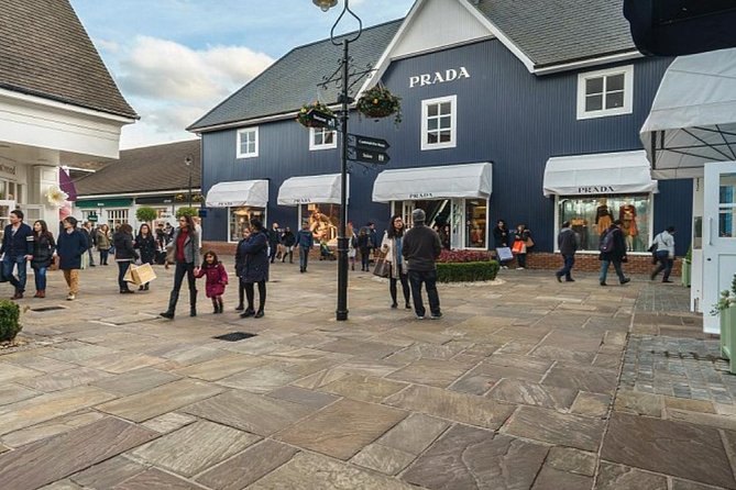 Bicester Village Private Vehicle Round Trip Service from London - Booking timing, cancellation, and practical planning