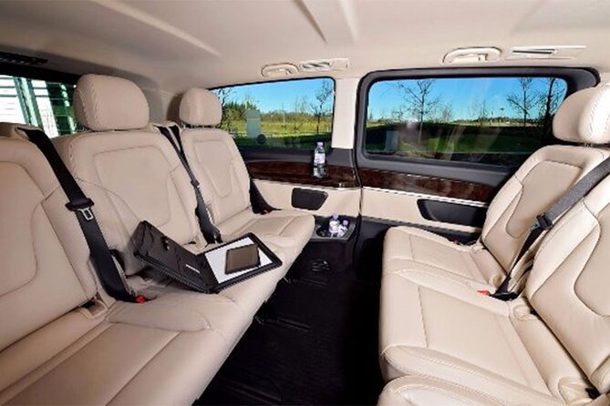 Birmingham to Heathrow Airport private taxi transfers - What the private vehicle changes