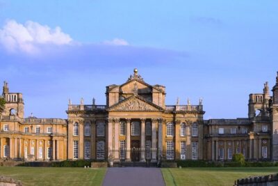 Blenheim Palace Tour and The Cotswolds Day Trip from London