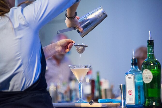 Bombay Sapphire Gin Cocktail Masterclass and Tour - A gin visit with more than a tasting