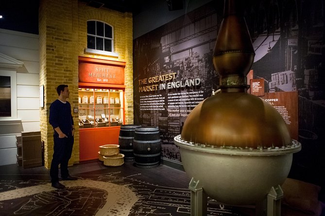 Borough Market & Beefeater Gin Distillery Tour - Beefeater Gin Distillery explains what is in your glass