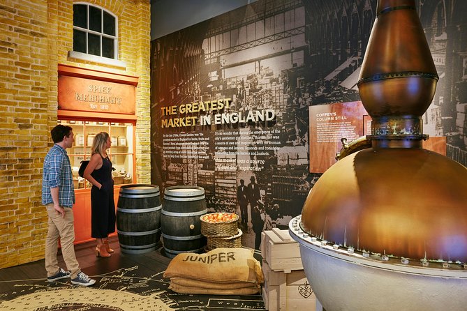 Borough Market & Beefeater Gin Distillery Tour - Group size, walking, and the meeting point