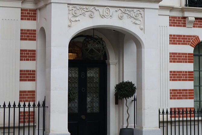Bridgerton Tour in London - Hatchards and the literary side of Bridgerton