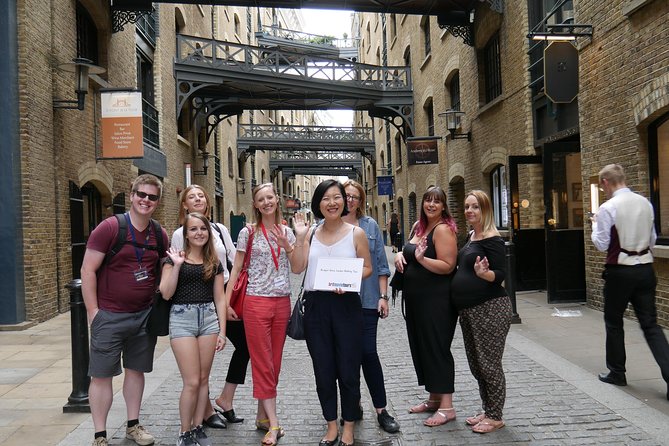 Bridget Jones Walking Tour of Locations - What the guide adds to the experience