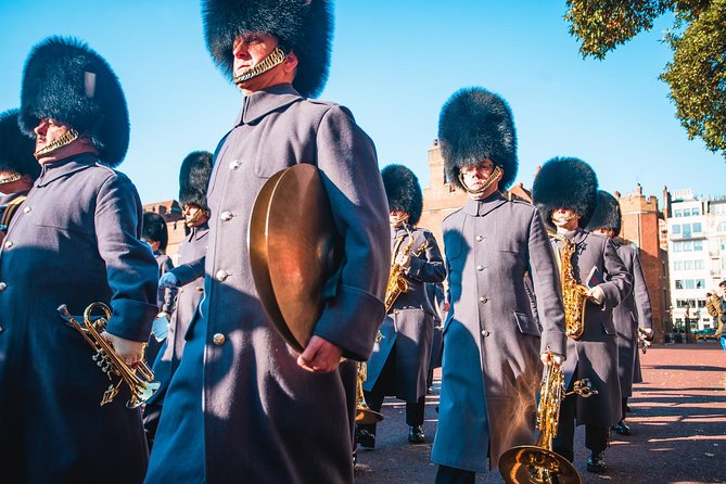 British Royalty walking tour including The Changing Of The Guard! - St James’s Palace and the royal quarter