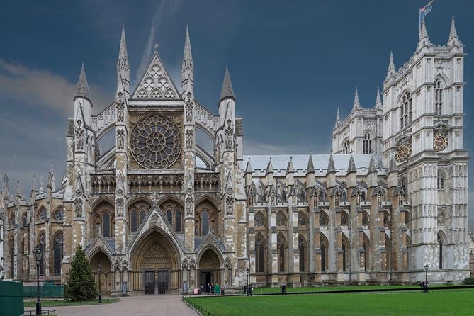 British Royalty & Westminster Abbey Tour - A smart way to see royal London