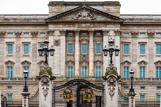 Buckingham Palace and Windsor Castle Escorted Tour from London - Two royal residences, one demanding day