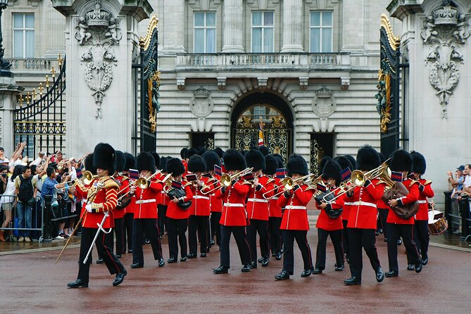 Buckingham Palace & Changing of the Guard Experience - Horse Guard Parade and the daily alternative
