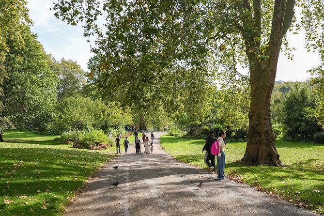 Buckingham Palace: Walking Tour with Entry & Audio Guide - St. James’s Palace and the royal neighborhood