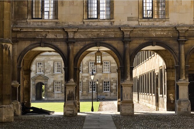 Cambridge Famous Alumni Quest Experience - Starting near the Guildhall and King’s Parade