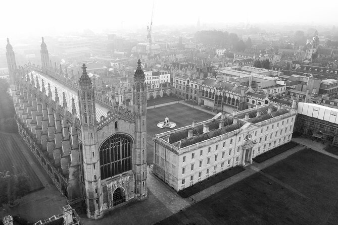 Cambridge University Ghost Tour by Alumni™ - Clare College and the meeting of science and superstition