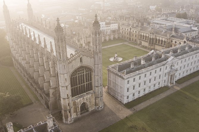 Cambridge University Walking Tour by Alumni™ Kings College Option - The Cavendish Laboratory and Cambridge science
