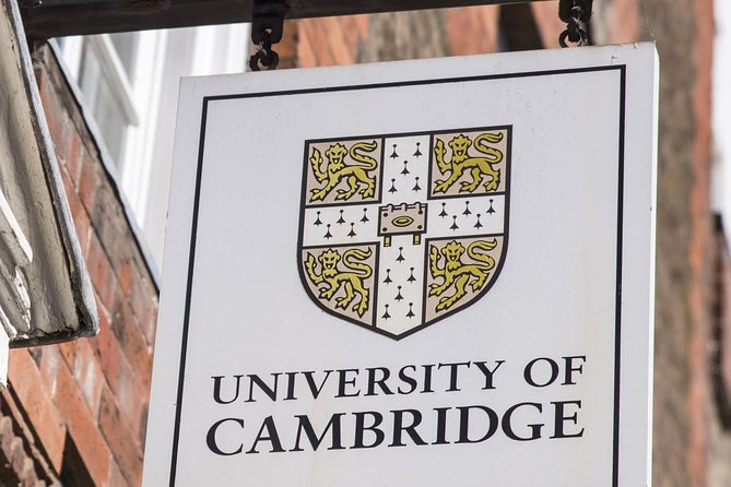 Cambridge University Walking Tour by Alumni™ Kings College Option - Senate House and the rituals of graduation
