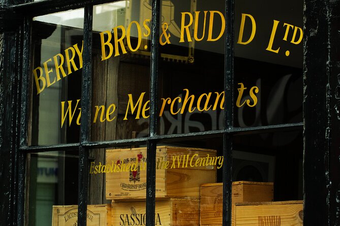 Changing of the Guard & Royal Food Tour with 15+ Tastings - What the $150.84 price covers