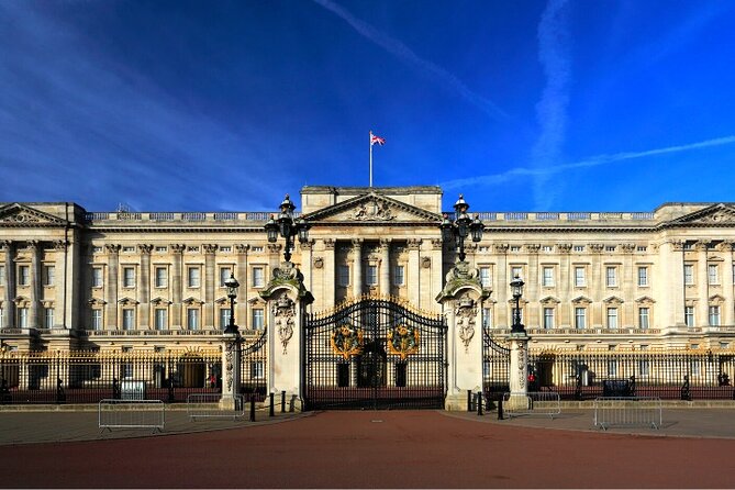 Changing of the Guard Walking Tour in London at Buckingham Palace - Is $19.42 good value?
