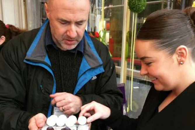 Chocolate Tasting tour - A chocolate walk from Green Park to Seven Dials