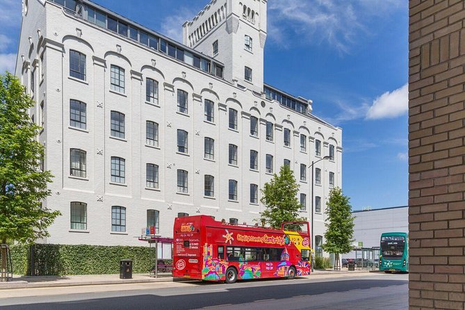 City Sightseeing Cambridge Hop-On Hop-Off Bus Tour - Stop 1 on Silver Street and the River Cam
