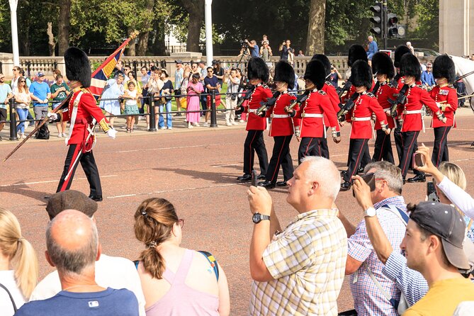 Classic London Tour with Westminster Abbey, Skip the Ticket Line - Buckingham Palace and the royal opening