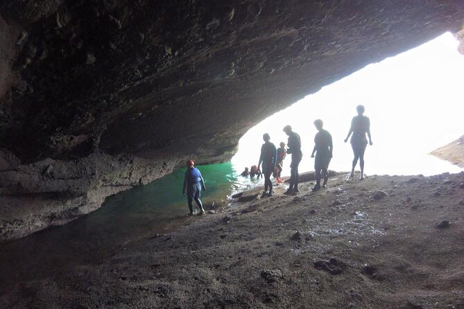 Coasteering Geopark Adventure In Torquay - How the guide shapes the day