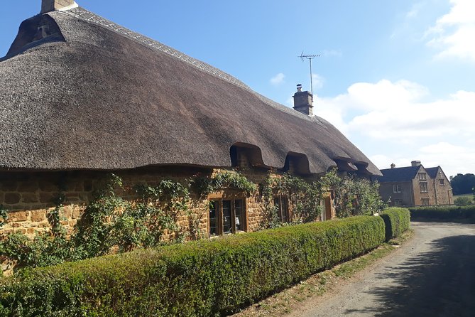 Cotswolds Private Driving Tour from London - What the driver-guide adds to the day