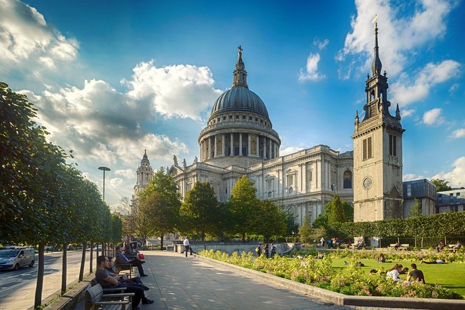 Crown Jewels of London Tour with River Cruise - The City of London from a coach window