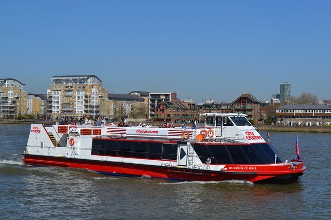 Crown Jewels of London Tour with River Cruise - The guides make the biggest difference