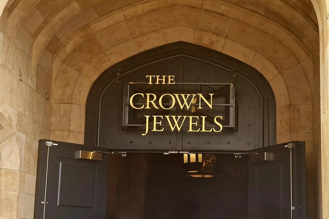 Crown Jewels Royal Secrets Scandals and Tower of London Tour - Crown Jewels and the problem of too much sparkle