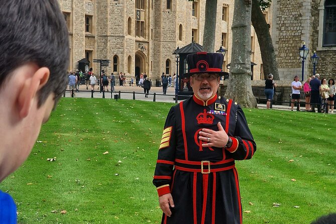 Crown Jewels Royal Secrets Scandals and Tower of London Tour - The royal scandals are the tour’s main storytelling hook