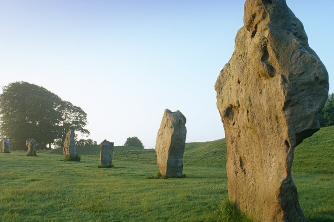 Day trip by coach - Stonehenge, Avebury & Uffington White Horse - Three Ancient Sites, Three Very Different Visits