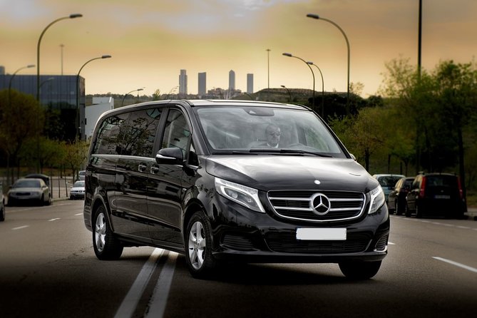 Departure from Central London to Heathrow Airport by Luxury Van - Inside the Mercedes Van