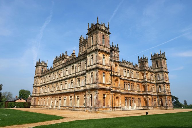 Downton Abbey and Village Coach Tour from London with Highclere - Leaving London from Gloucester Road