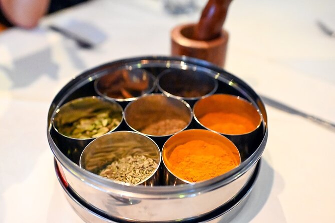 East London Indian Food Tour with 8+ Authentic Food Tastings - What you eat at the restaurant stops