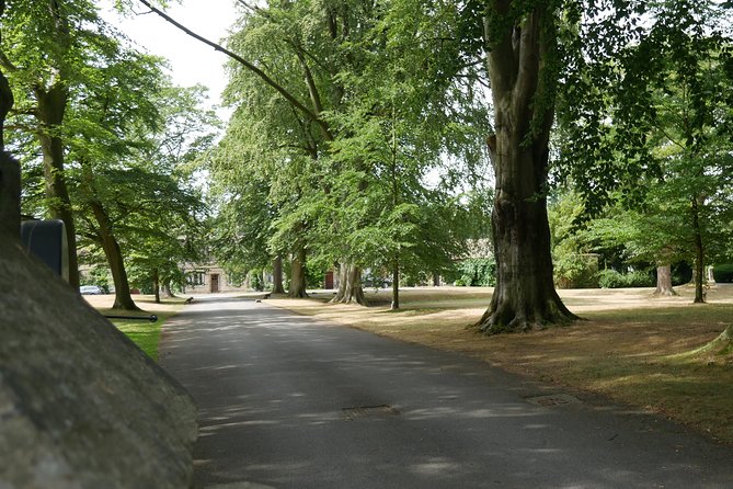 Emmerdale Classic Locations Bus Tour from Leeds - Practical details before you book