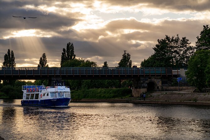 Evening 'Happy Hour' Boat Cruise For All Ages In York - How good is the $20.67 value?