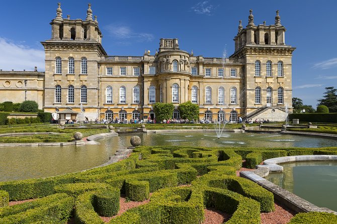 Extended Cotswolds Visit and Blenheim Palace with Cream Tea - Bourton-on-the-Water and the included pub lunch