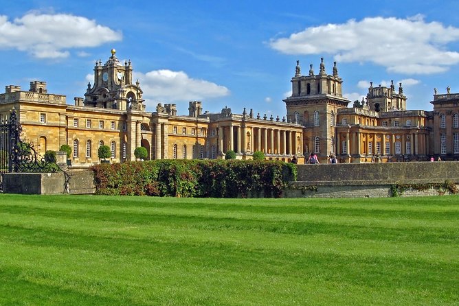 Extended Cotswolds Visit and Blenheim Palace with Cream Tea - Guides, drivers, and the group experience
